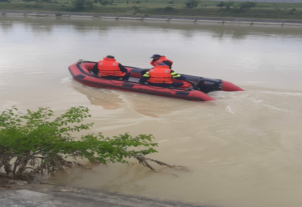 Târgu Jiu: Bărbat găsit înecat în râul Jiu