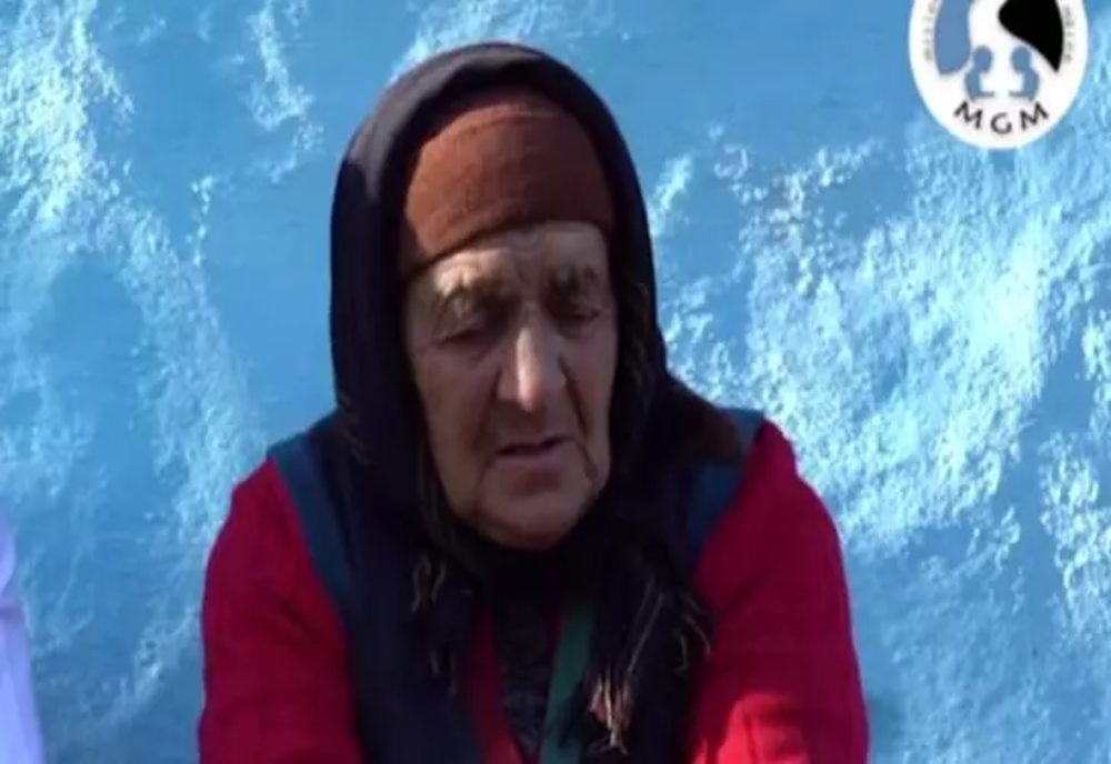 Bătrâna care stă în frig pentru că nu are bani de lemne. Mărturii cutremurătoare: „Am avut o viață grea, mai rău ca la pușcărie…” – VIDEO