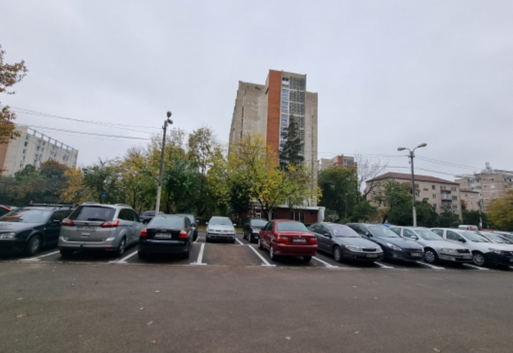 Încă 142 de locuri de parcare au fost finalizate pe mai multe străzi din Oradea