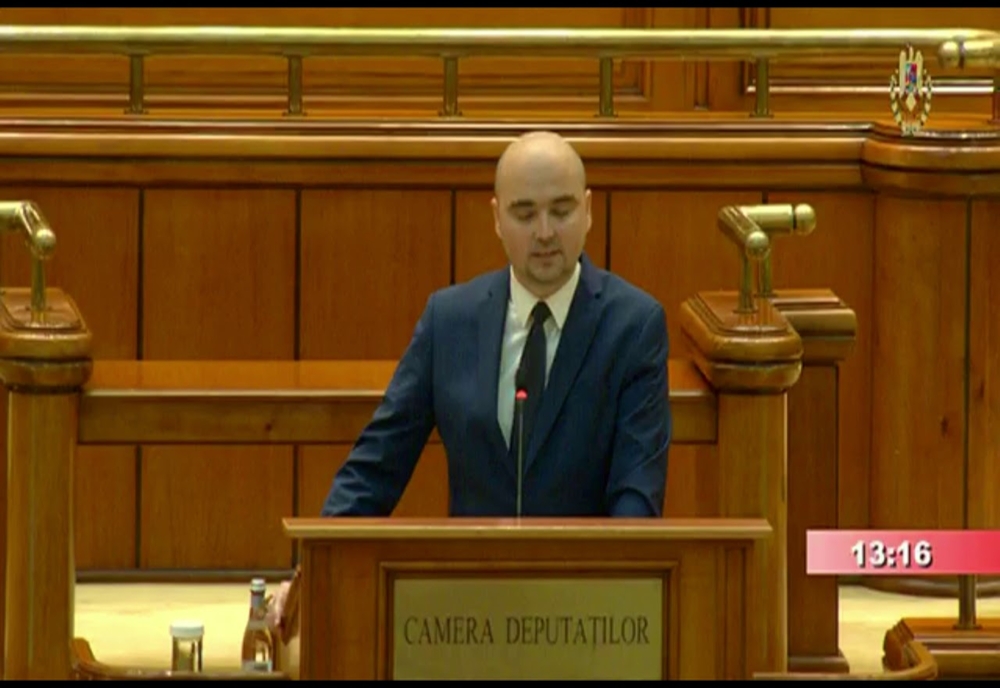 Senatorul UDMR Novak Csaba Zoltan a anunţat luni demisia din Parlament: ”Este o alegere personală, profesională”