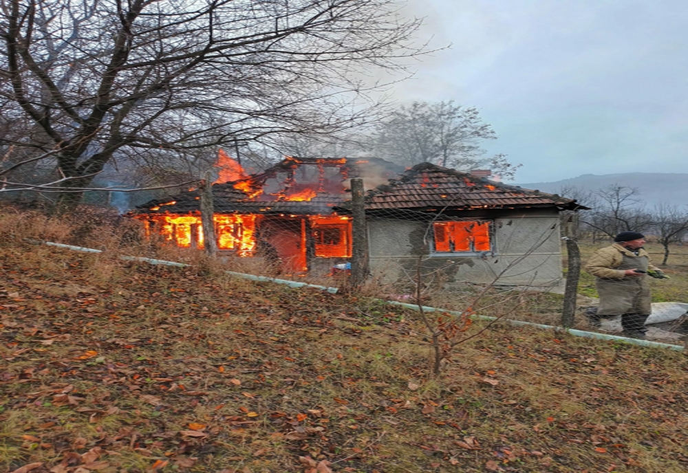 Doi copii decedați într-un incendiu la o locuință din Sîrbești, comuna Vintilă Vodă, județul Buzău