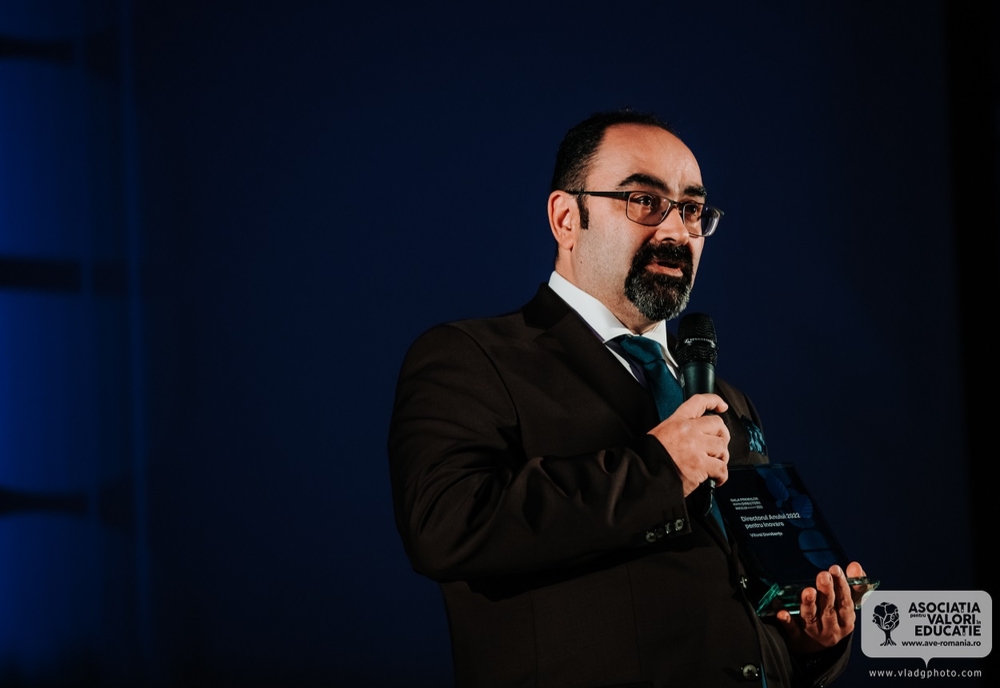 VIDEO Lider educațional din Călărași, premiat la Gala Premiilor pentru Directorii Anului 2022