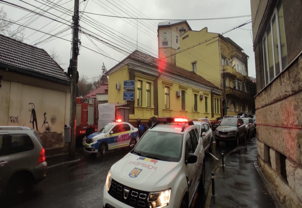 Incendiu la Spitalul pentru Copii din Cluj! Pacienții și aparținătorii de la etajele 3,4 și 5 au fost evacuați (FOTO)