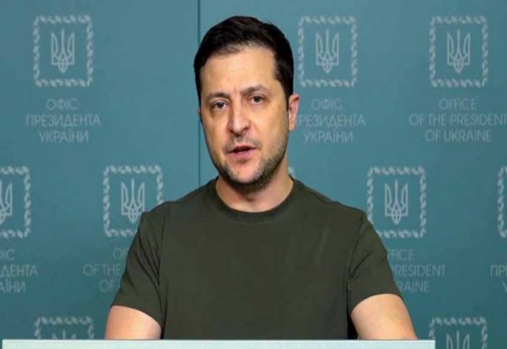 Zelenski: Inamicul suferă pierderi grave în Doneţk, dar continuă să-şi împingă soldaţii mobilizaţi şi mercenarii către moarte