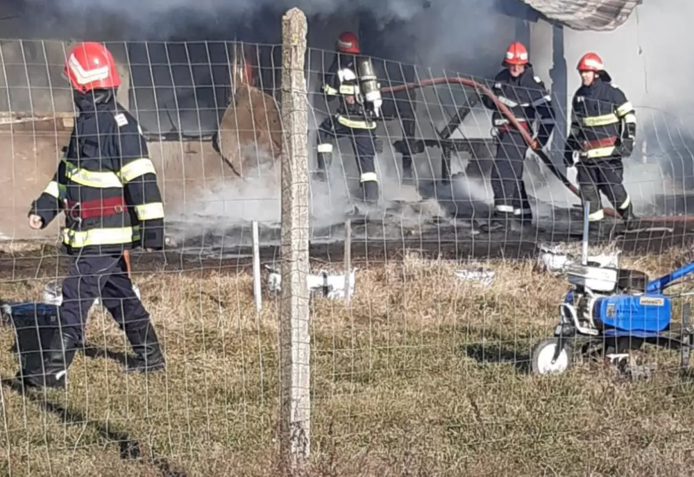 Dâmboviţa. Incendiu la o casă în satul Bâldana, comuna Tărtășești