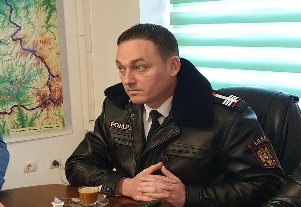 Fostul șef al ISU Hunedoara s-a împușcat în piept! Bărbatul a fost preluat de un echipaj medical