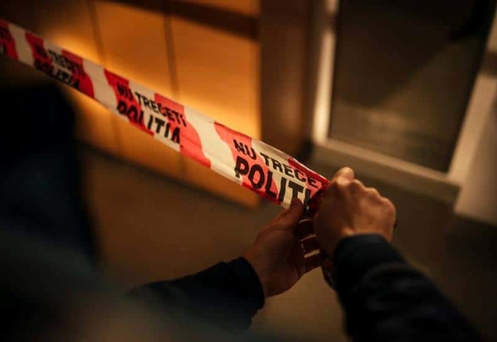 Un bărbat s-a sinucis în interiorul unei camere de hotel din Ploieşti