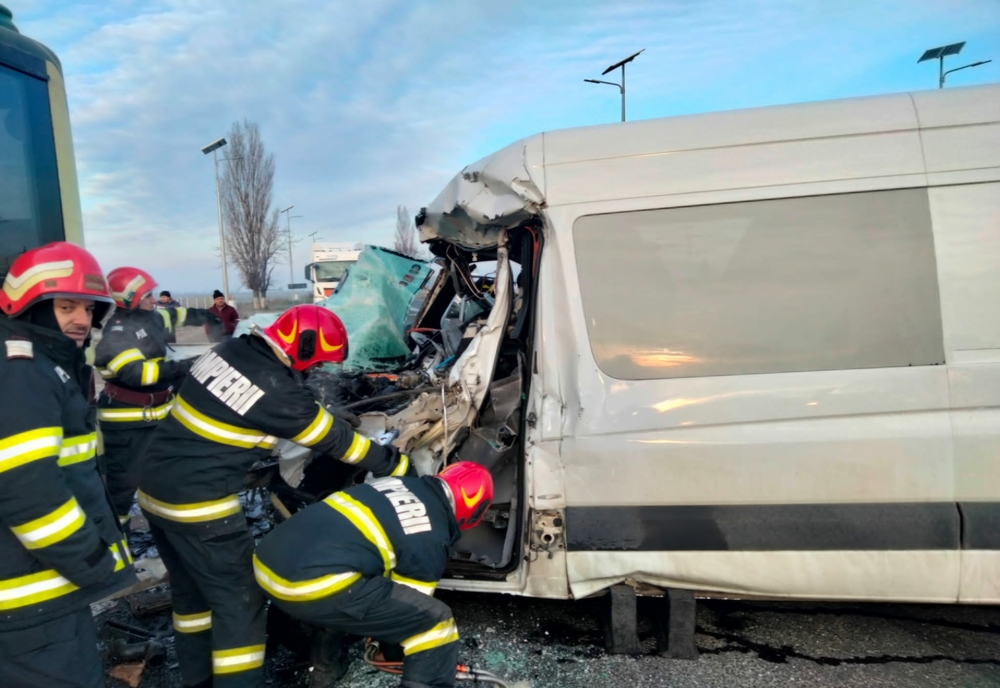 Foto: Grav accident la intersecția DE 581 cu DJ 252 din județul Galați