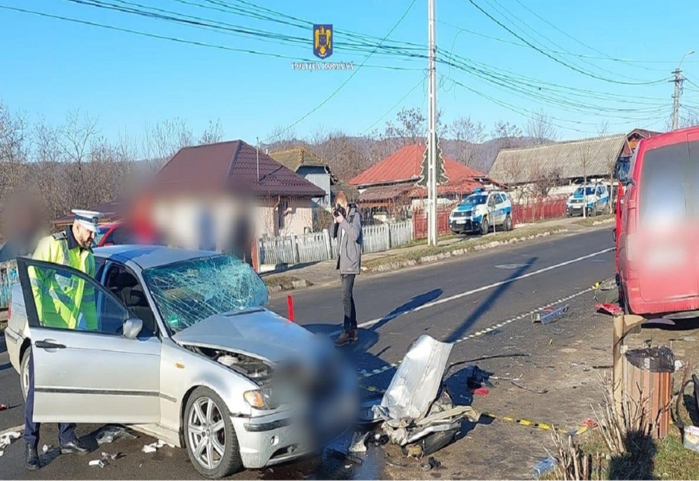 Accident rutier pe DN 71 Târgovişte-Sinaia. Trei persoane au avut nevoie de îngrijiri medicale