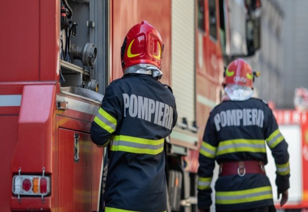 Casă distrusă de incendiu în Motoșeni