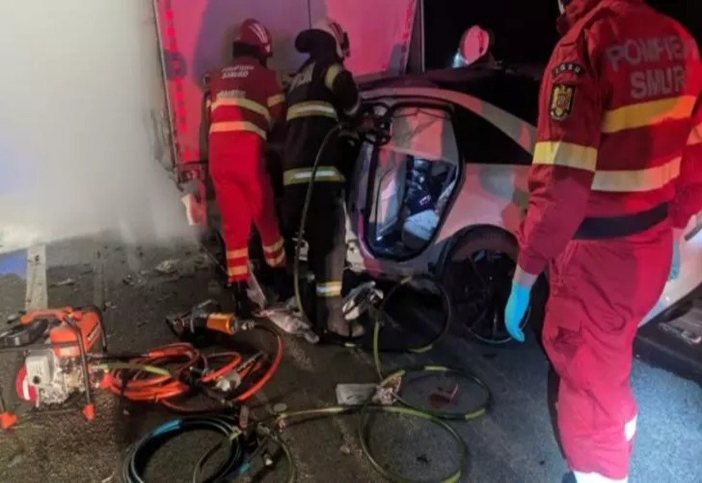 Doi tineri de 19 și 22 de ani AU MURIT și alți doi au fost grav răniți într-un accident rutier devastator din Sibiu