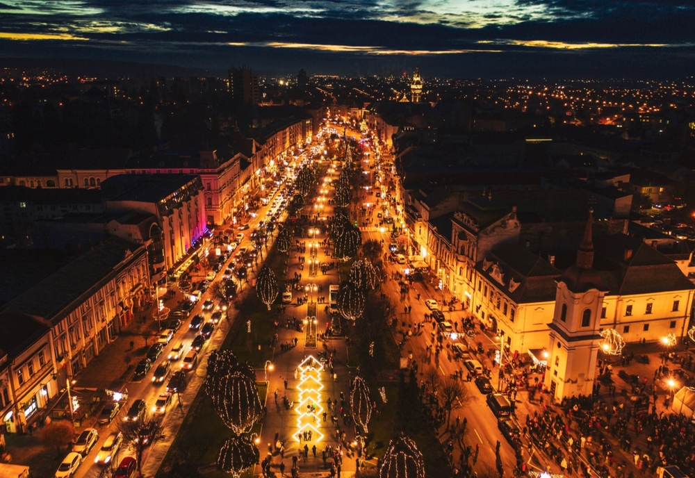Municipalitatea târgumureșeană inaugurează iluminatul festiv de sărbători