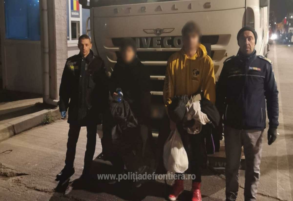 Patru cetățeni străini depistați de polițiștii de frontieră giurgiuveni în timp ce încercau să intre ilegal în România