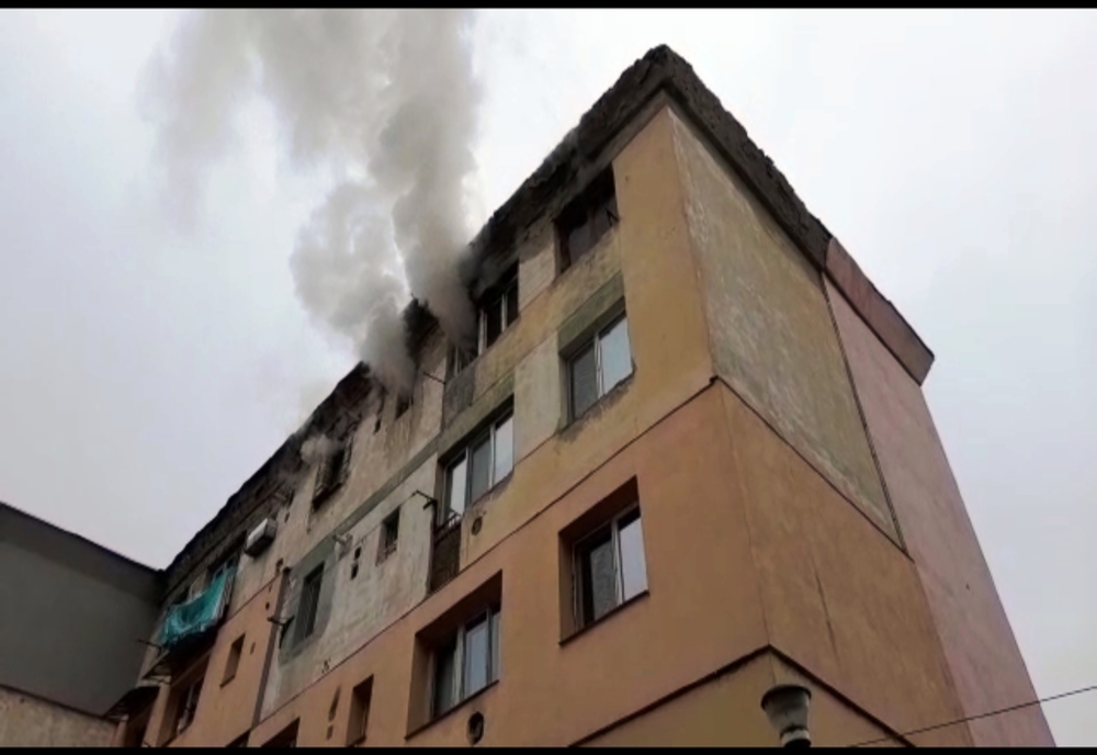 Sub control judiciar, după ce a dat foc unui apartament din Târgu Jiu