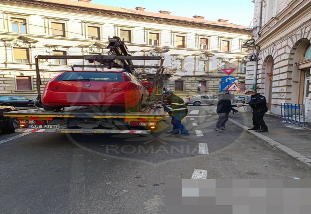 Mașinile abandonate pe străzile din Arad, în vizorul polițiștilor locali