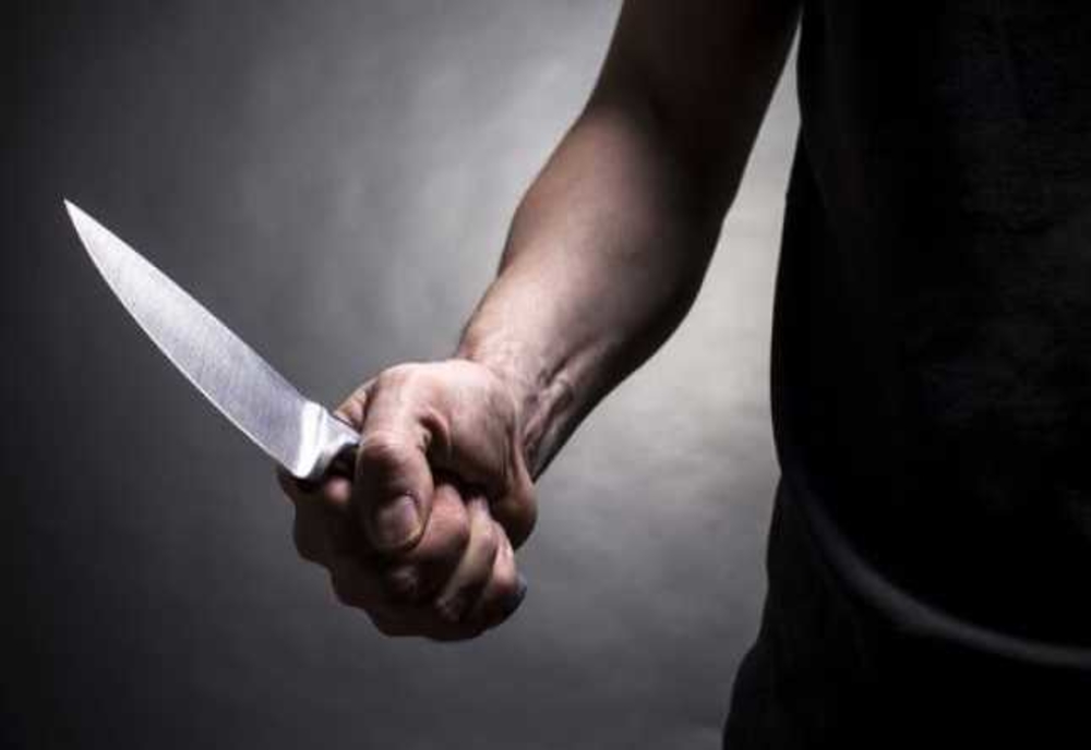 Copila de 14 ani ucisă cu zeci de lovituri de cuțit, chemată de criminal să-l colinde. Informații tulburătoare din anchetă