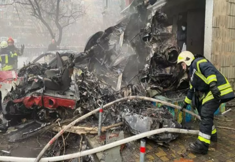 Alertă la Kiev! Un elicopter a căzut peste o grădiniță. Ministrul de Interne a murit