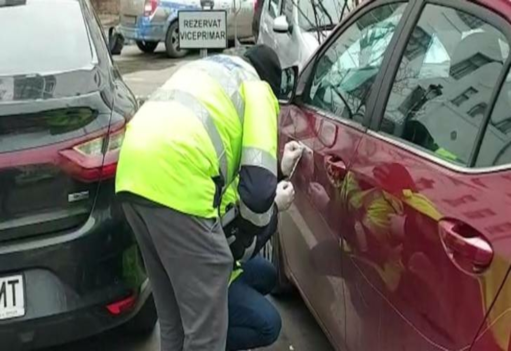 Mașina viceprimarului Timișoarei, Cosmin Tabără, a fost vandalizată