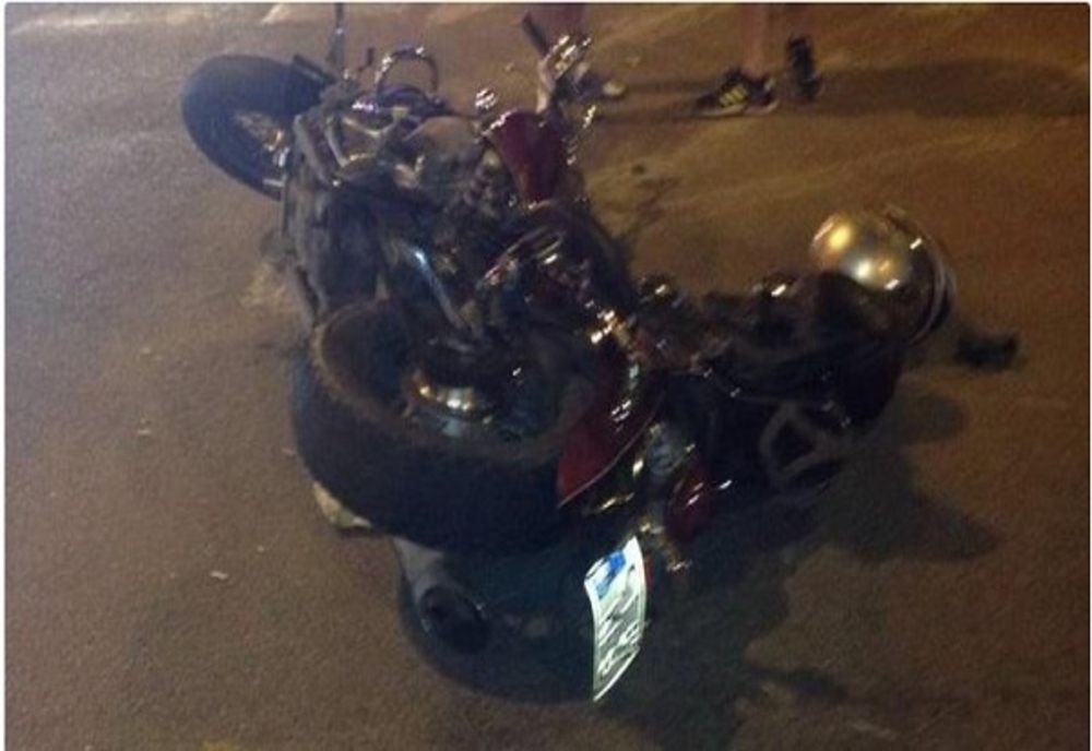 Impact violent între un autoturism și o motocicletă, în Dâmbovița!