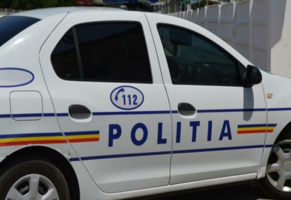 Mașină de poliție, furată de sub nasul polițiștilor de un călărășean băut