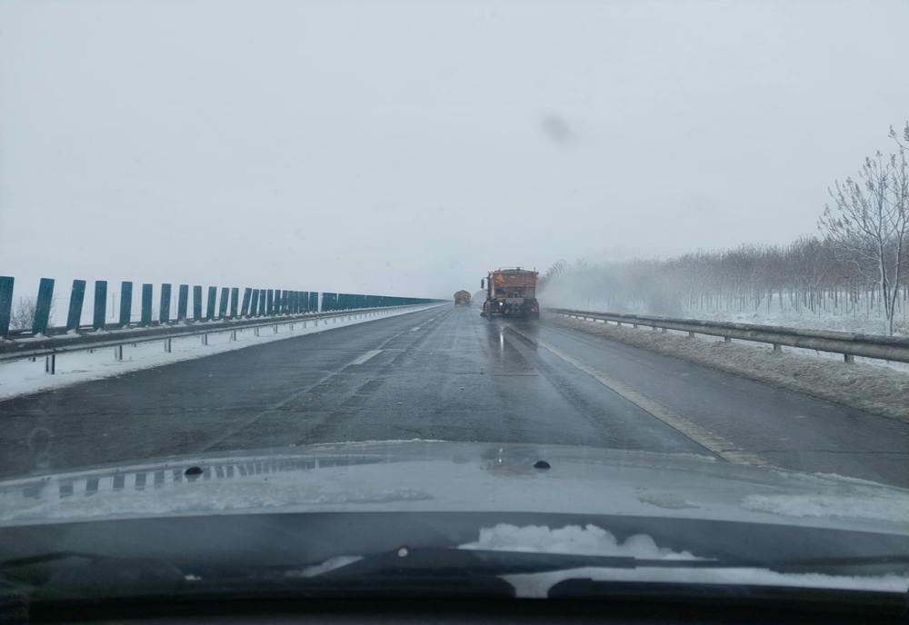 VIDEO Circulație în condiții de iarnă pe drumurile din județele Constanța, Tulcea și Ialomița