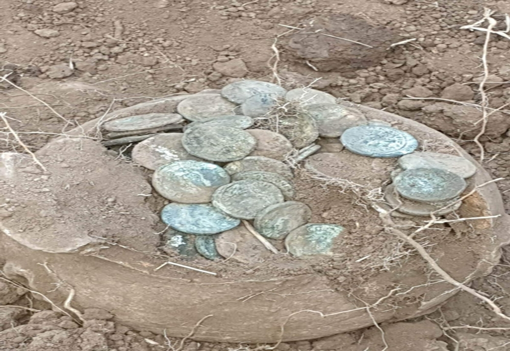 VIDEO FOTO Descoperire arheologică importantă în Constanța: tezaur de monede romane găsit cu detectorul de metale