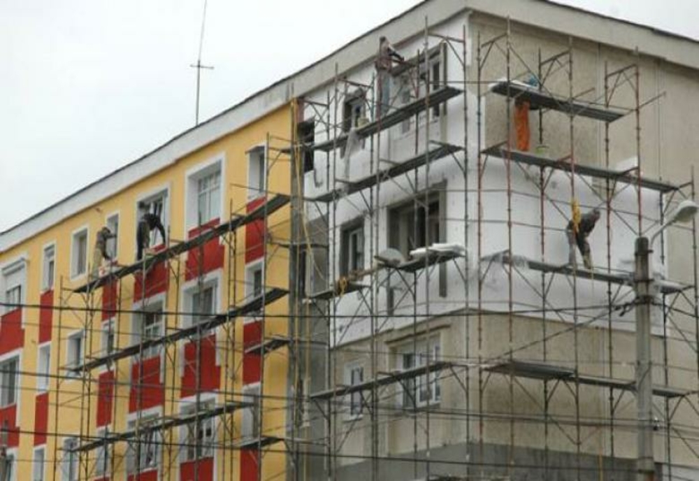 Renovarea energetică a blocurilor din Reșița: proiecte pentru încă trei imobile, prin PNRR
