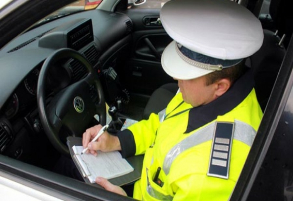 Dosare penale pentru trei călărășeni opriți de polițiști în trafic