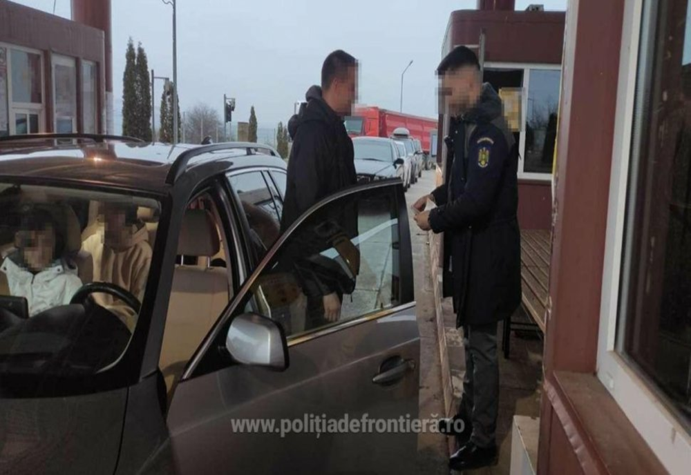 Un român venit din Anglia s-a simţit maltratat pentru că a aşteptat 15 minute la frontieră: „Nu au voie să îmi verifice permisul”