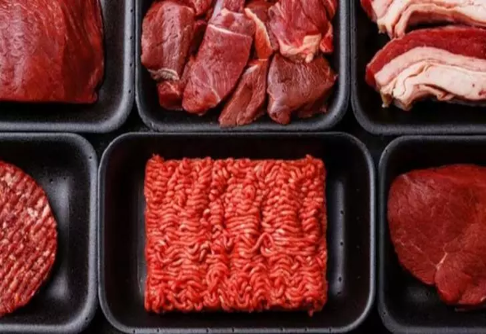 România trebuie să scadă consumul de CARNE – Uniunea Europeană impune reguli noi. 60% din carne, făcută în laborator