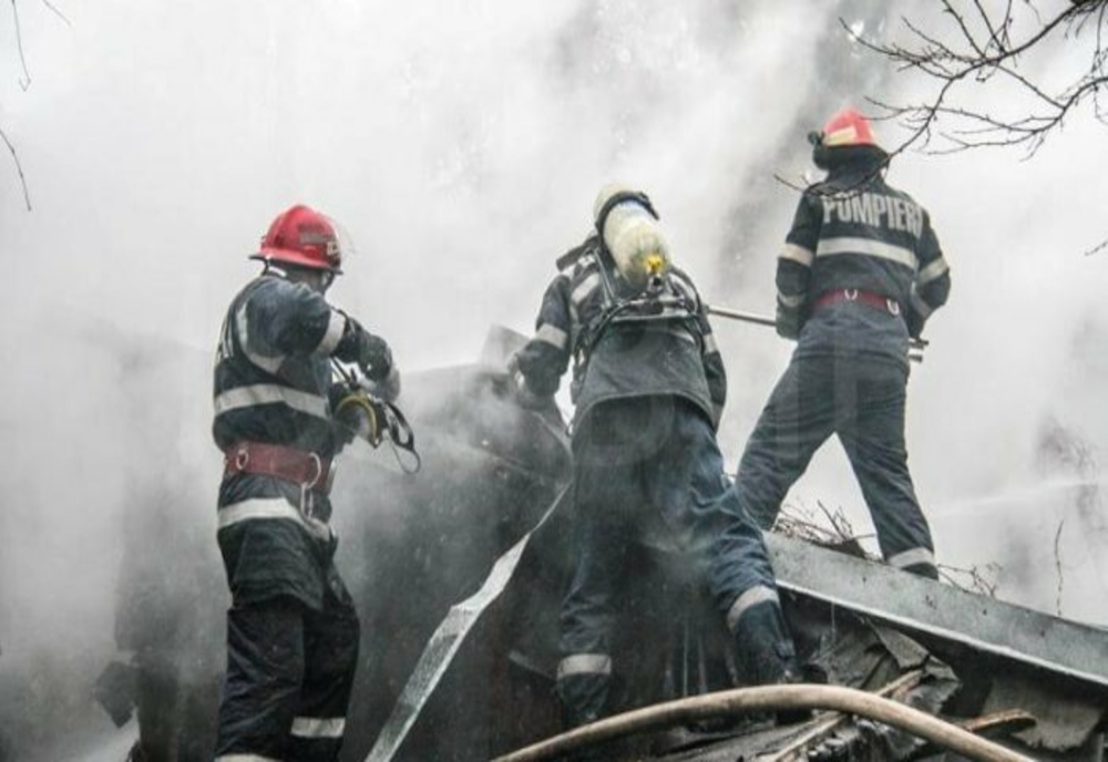 Incendiu violent în Miloșești. De la ce au pornit flăcările