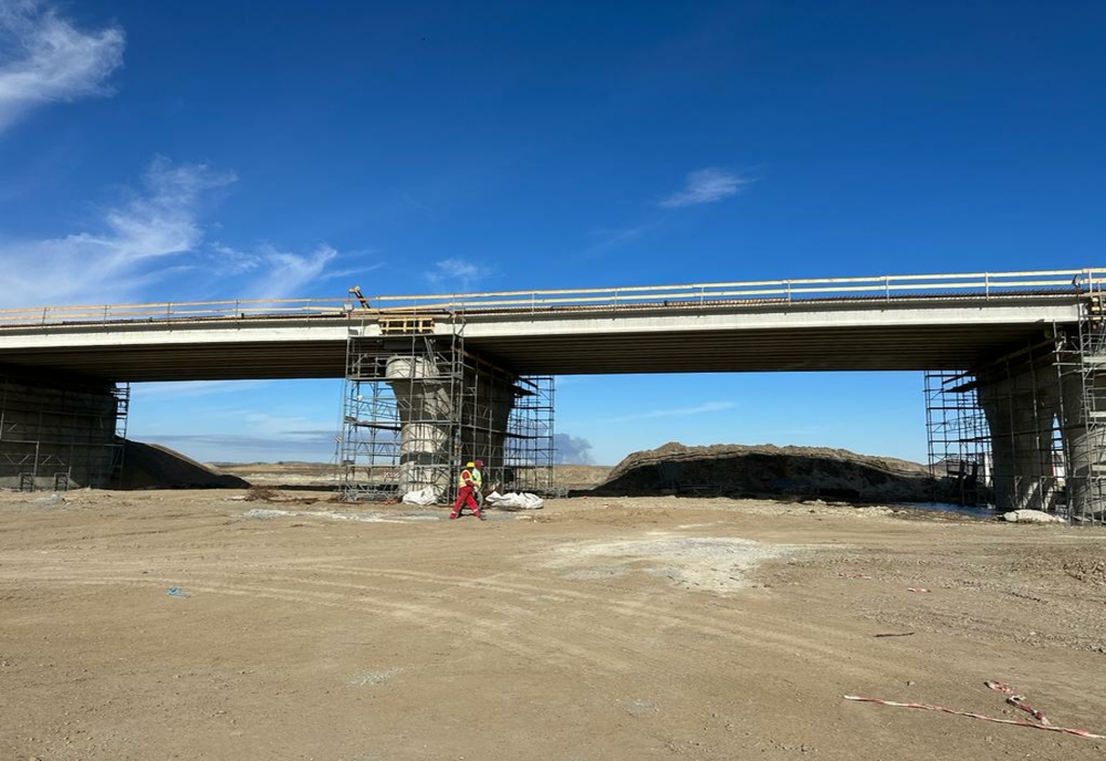 O echipă a CNAIR a verificat stadiul lucrărilor la șantierul Podului Suspendat peste Dunăre de la Brăila și a drumurilor de legătură