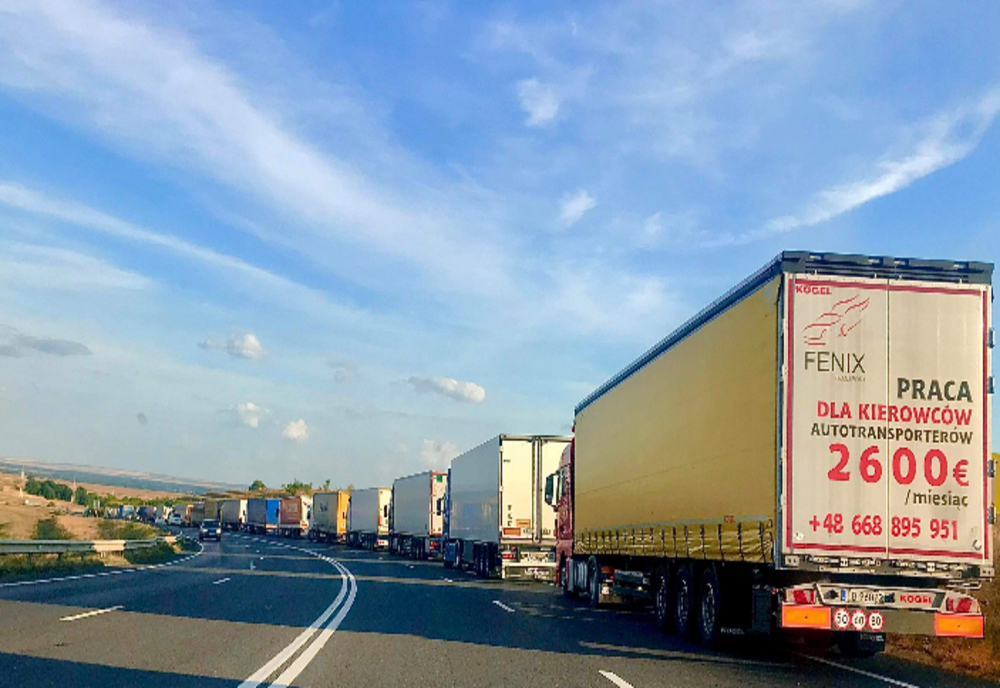 Trafic oprit pe ambele sensuri în Vama Giurgiu, din cauza protestelor producătorilor de cereale din Bulgaria