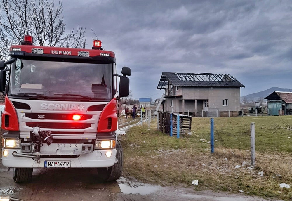 Incendiu la o locuință din Tăbărăști, comuna Gălbinași. Un copil de un an a suferit arsuri de gr 1 și 2 pe 40% din suprafața corpului