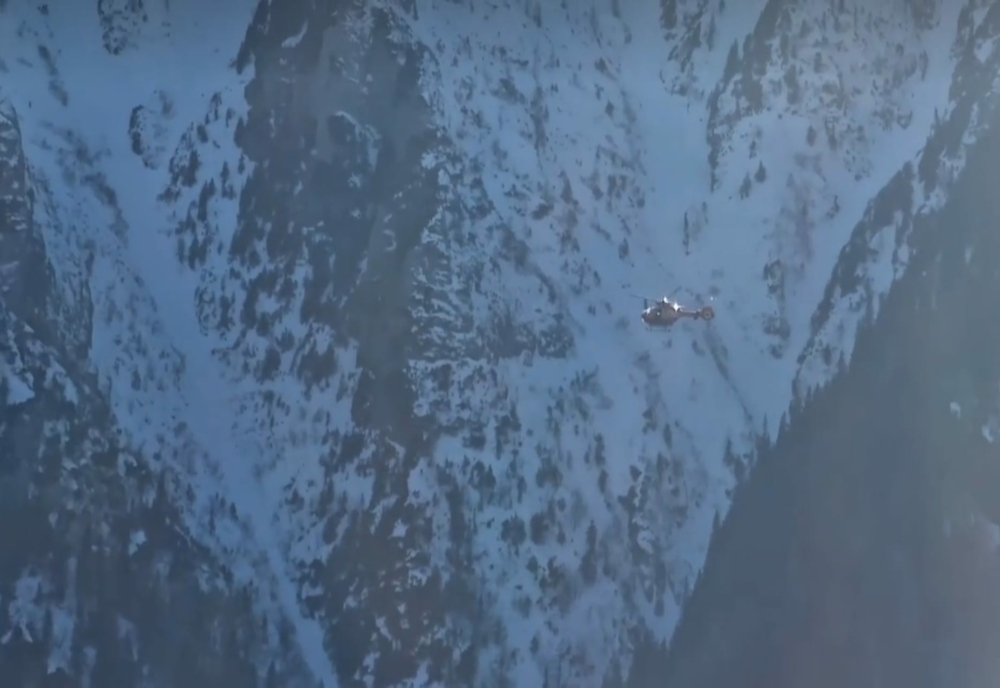 O fată din Galați a căzut 100 de metri într-o prăpastie din Munții Bucegi