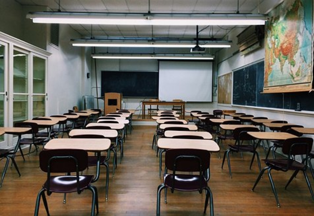 Consiliul Naţional al Elevilor: Examenul de admitere la liceu riscă să devină realitate
