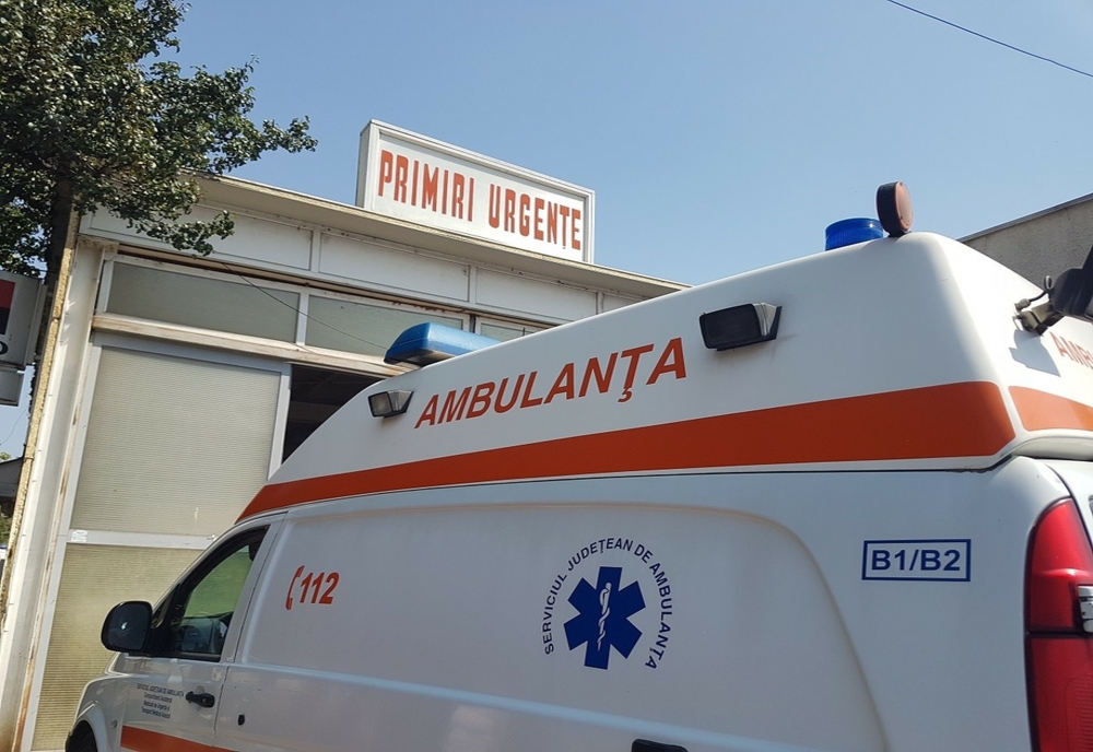 Un copil de doi ani a căzut de la etajul patru al unui bloc din Ploiești
