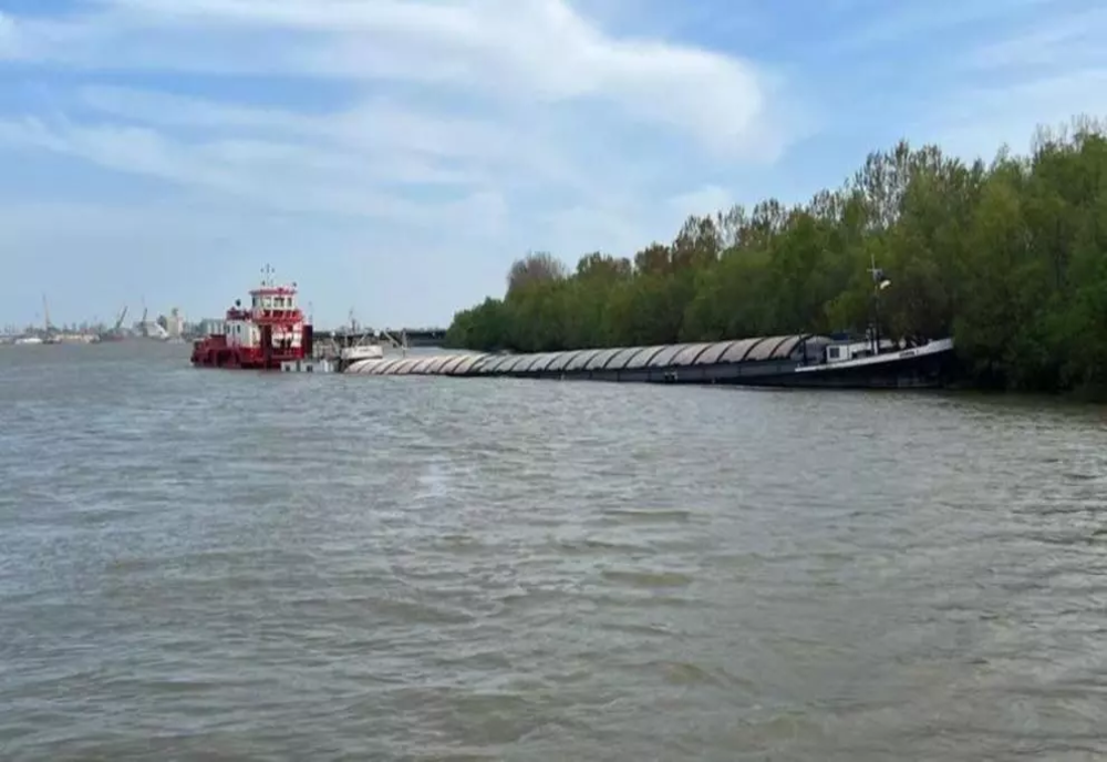 Navă românească lovită de o altă ambarcațiune într-un port din Ucraina