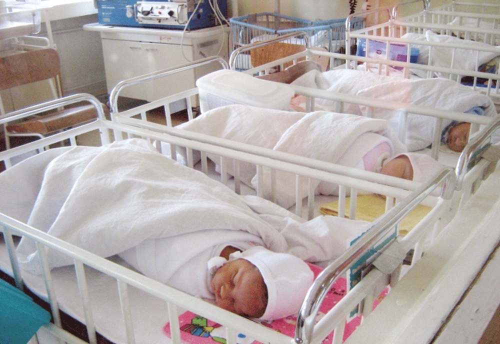 Proiect de lege pentru creșterea natalității și susținerea familiilor: TVA redus la 5% la produsele pentru copii