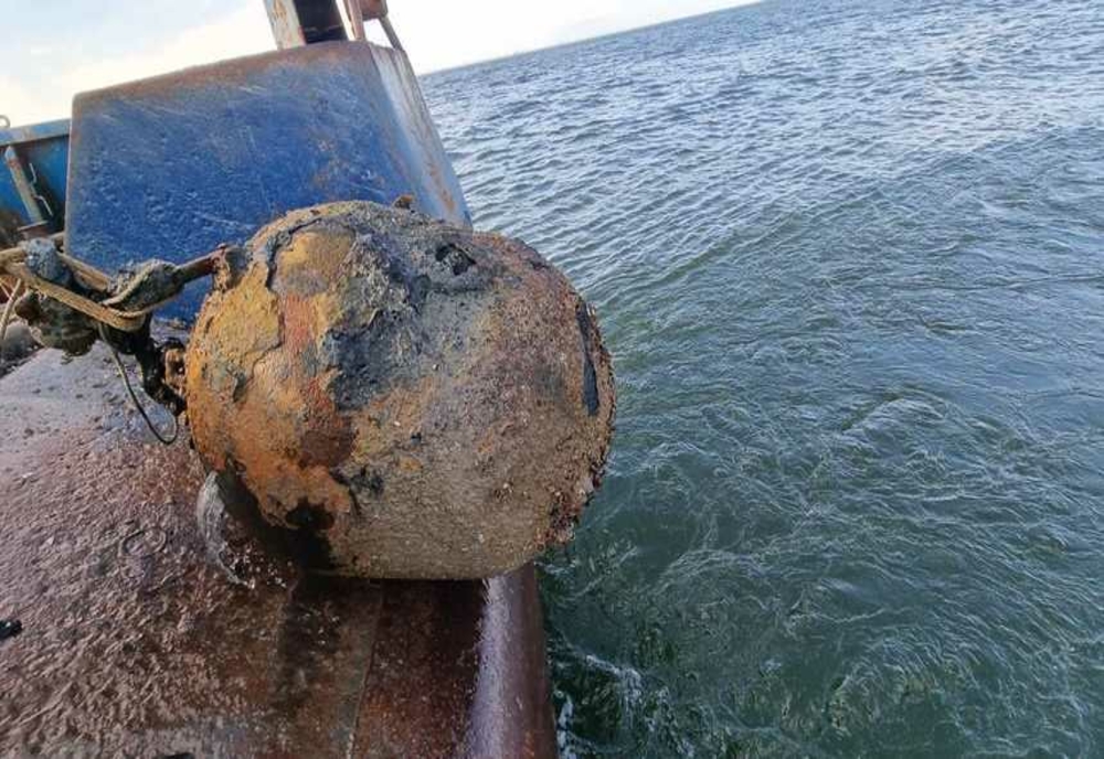 Mină marină detonată în Marea Neagră