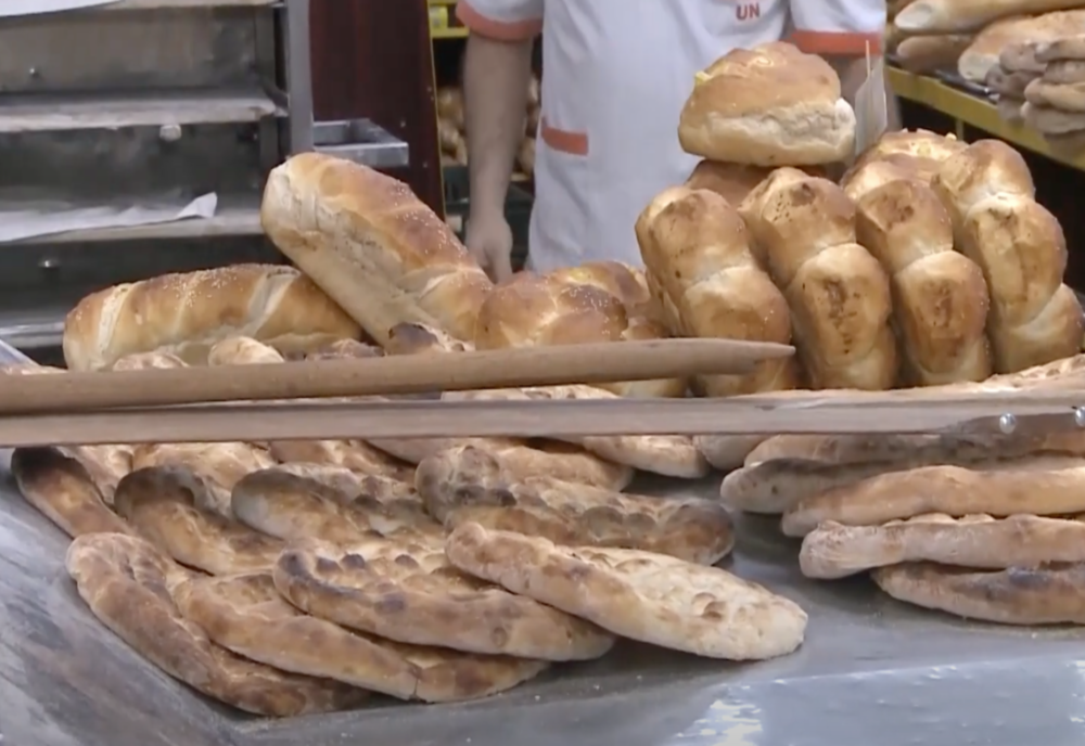 Ce conține pâinea din magazinele românești – OTRAVĂ LA RAFT. InfoCons: „Gândiți-vă bine când o cumpărați!”