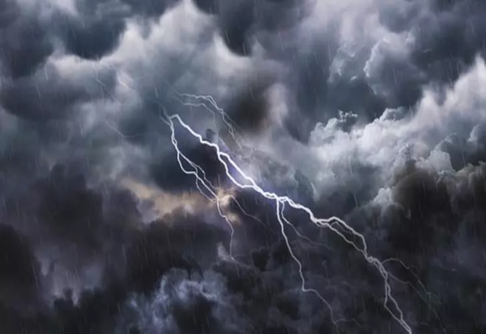 Alertă meteo – Avertizări de Cod PORTOCALIU de ploi torențiale, vijelii și grindină în 6 județe în următoarele ore