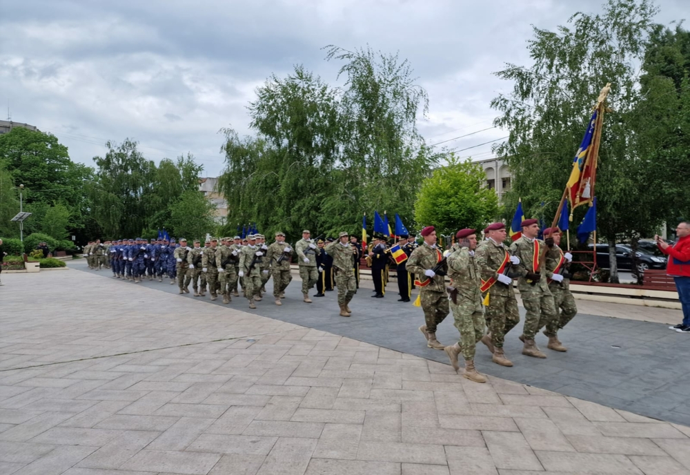 Manifestări dedicate Zilei Europei, pe platoul din fața Palatului Administrativ din Brăila