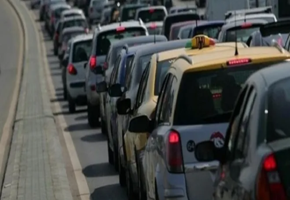 Traficul de pe sensul spre Constanța ar putea fi deviat astăzi pentru șoferii care se întorc de la mare