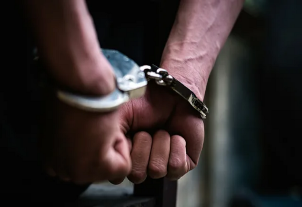 Un pedofil britanic a fost arestat în Covasna când încerca să cumpere o fată de 14 ani