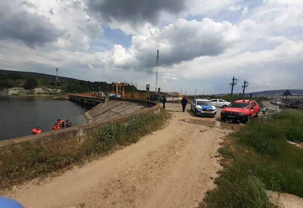 Descoperire macabră: Cadavrul unei femei dată dispărută miercuri, găsit în apele unui lac de acumulare din Cluj