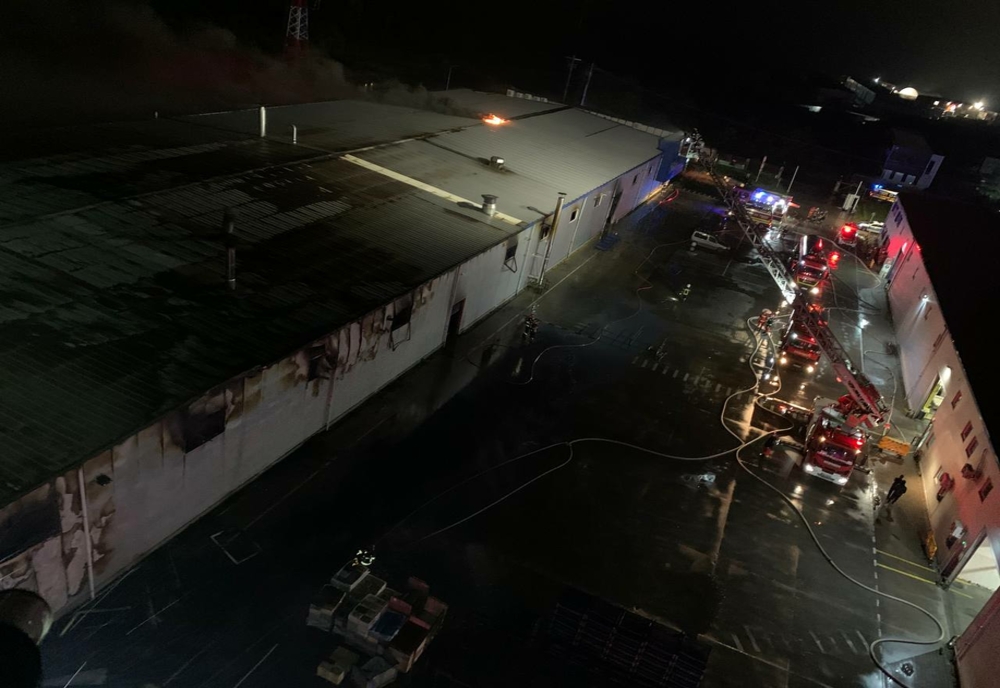 Incendiu la o fabrică din Timișoara. 40 de angajați au părăsit rapid incinta