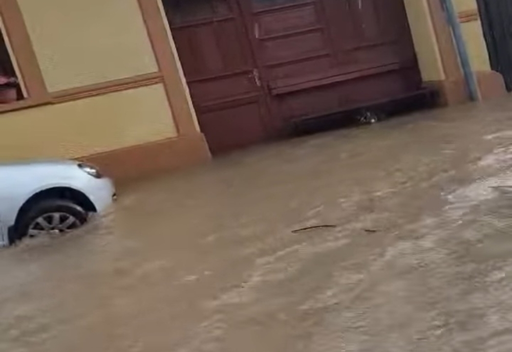 Ploi și inundații și astăzi în mai multe zone din țară