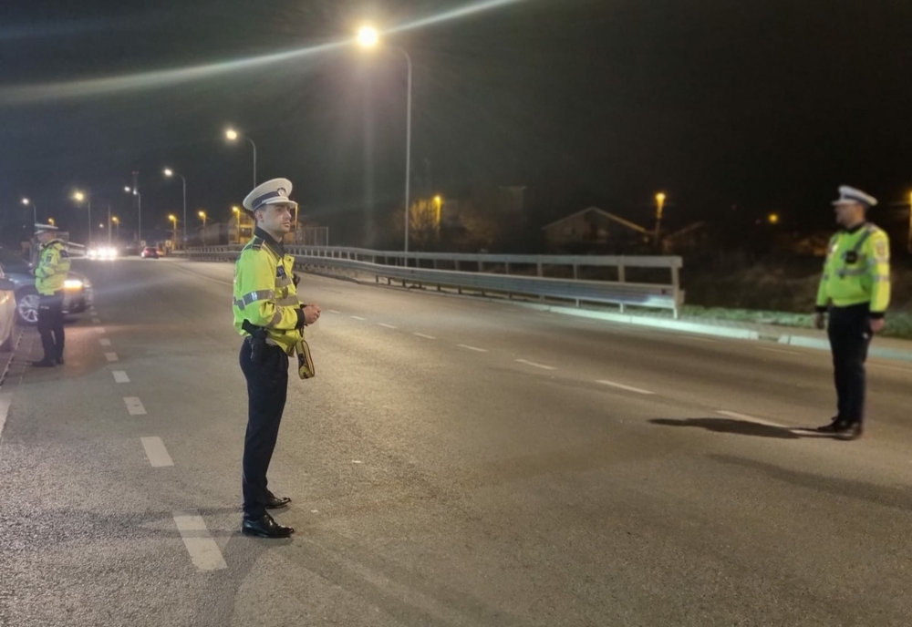 Acțiuni ale polițiștilor pentru siguranța traficului rutier pe drumurile publice din județul Caraș-Severin