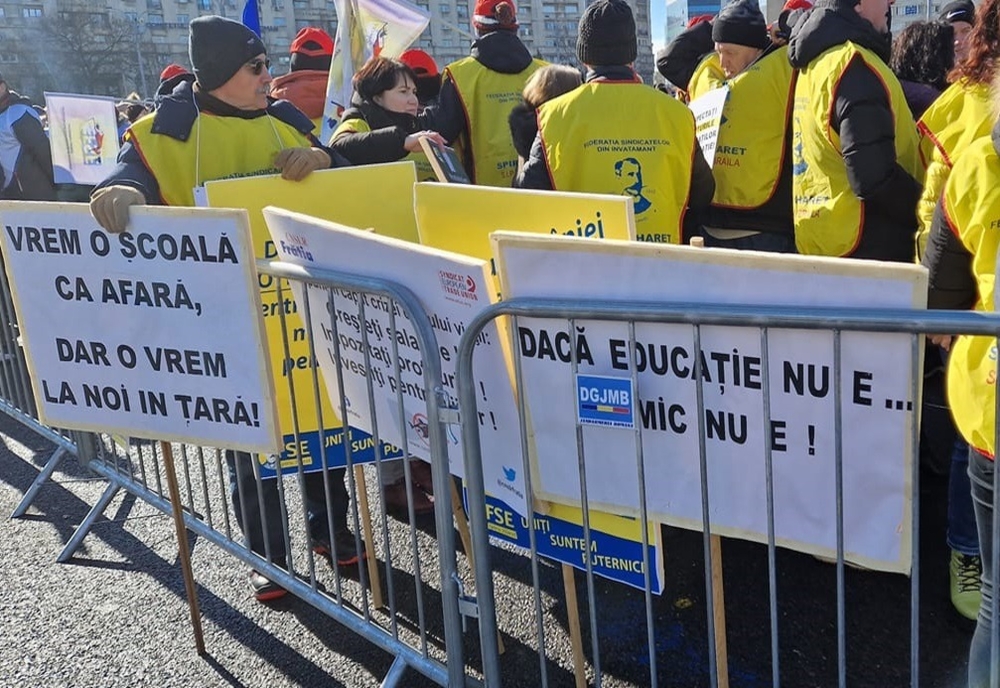 Proteste în stradă: mitinguri ale profesorilor în județul Timiș